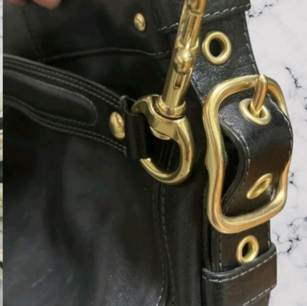 Coach black leather shoulder bag - Picture 5 of 8